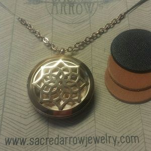 ROSE GOLD TONE DIFFUSING PENDANT